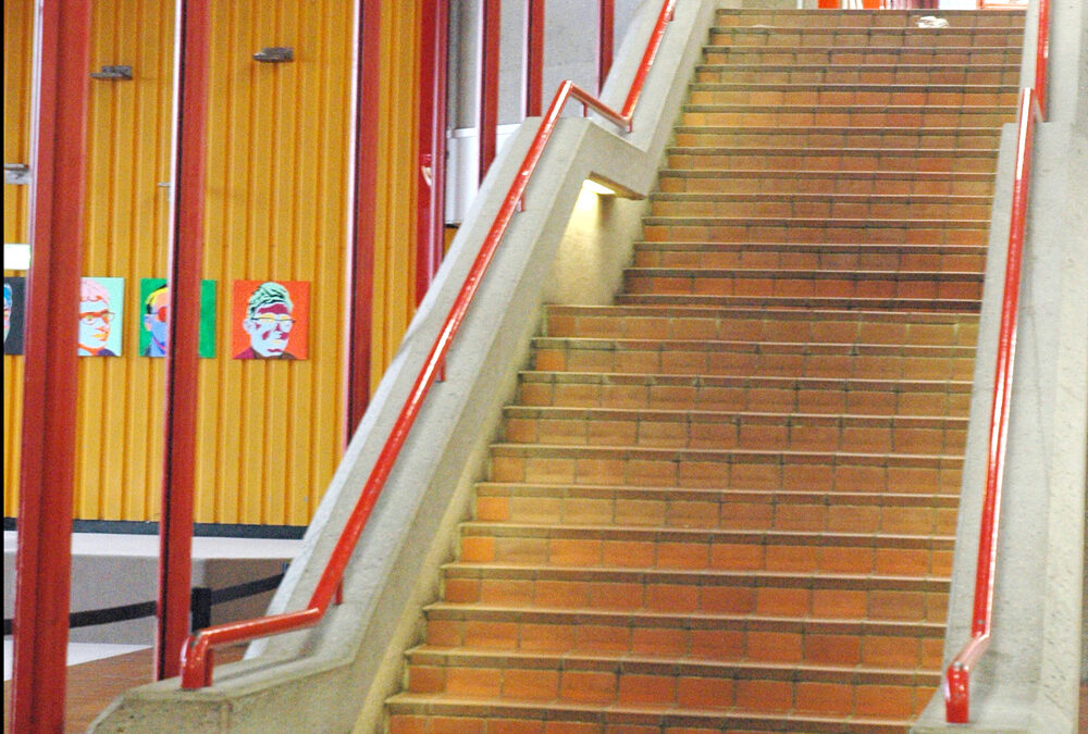 RWB Essen – Rundgang Gebäude – Aufgang zur 1. Etage