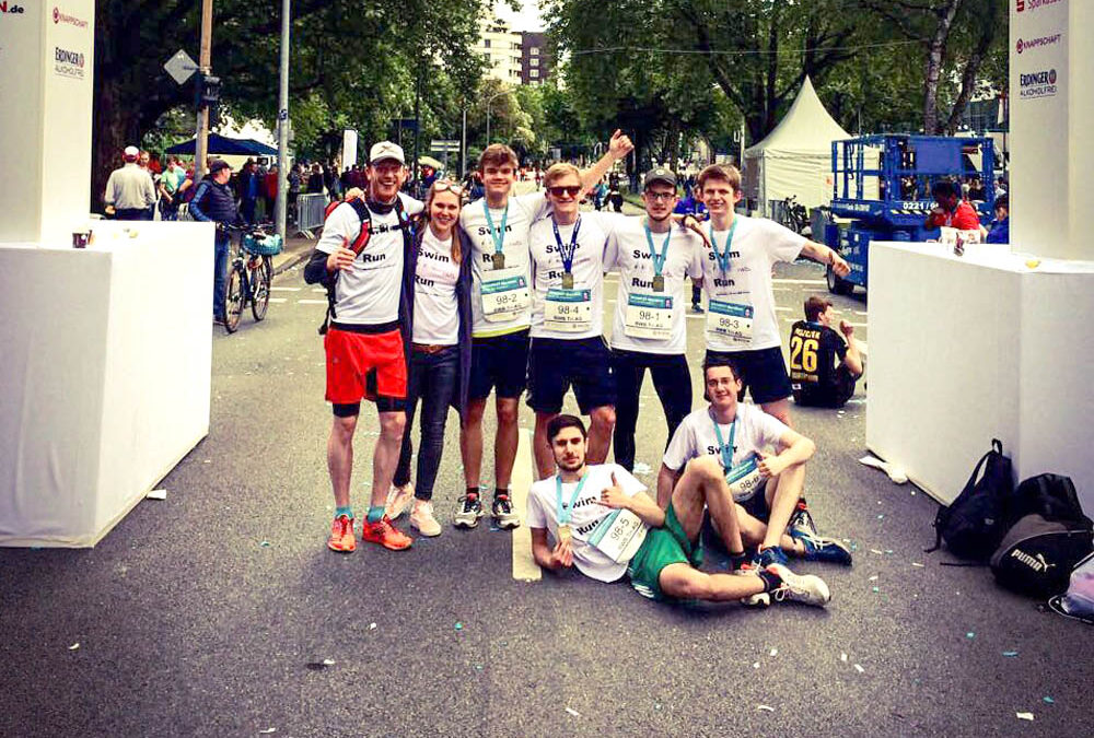 RWB Essen –  Evonik-Schulmarathon 2017 –  Triathleten mit ihren Betreuern