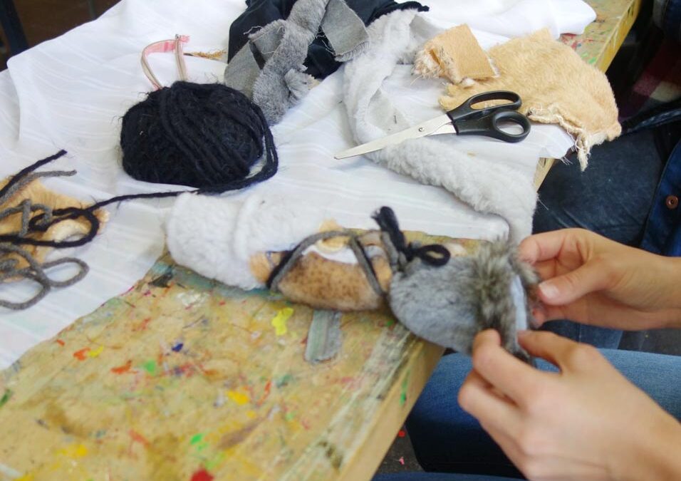RWB Essen – Besuch des Textilmuseums in Gelsenkirchen – Arbeiten in der Werkstatt