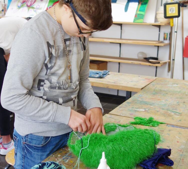 RWB Essen – Besuch des Textilmuseums in Gelsenkirchen – Arbeiten in der Werkstatt