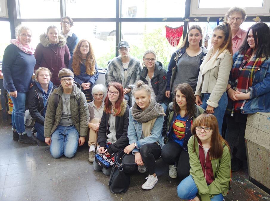 RWB Essen – Besuch des Textilmuseums in Gelsenkirchen – Gruppenbild mit allen Teilnehmerinnen und Teilnehmern