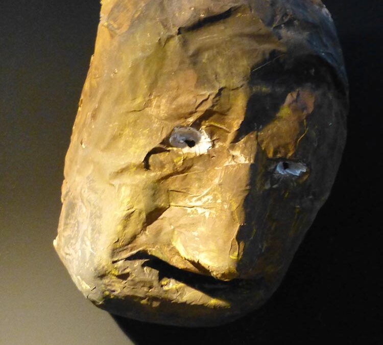 RWB Essen – Kunstprojekt „Alles Theater“ – Maske 1