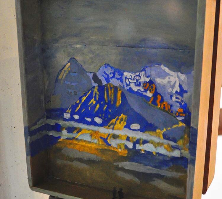 RWB Essen – Kunstprojekt „Alles Theater“ – Bühnenmodell – Im Gebirge nach Ferdinand Holle