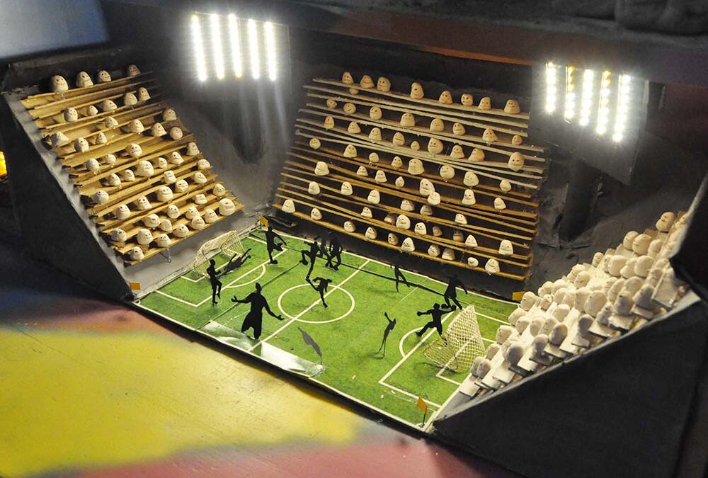 RWB Essen – Kunstprojekt „Alles Theater“ –  Bühnenbild „Im Fußballstadion“