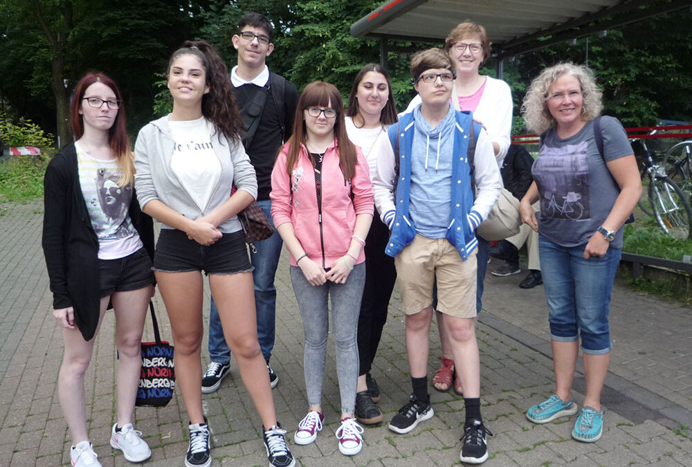 RWB Essen – Museum unter Tage – Außengelände – Gruppenfoto zum Abschluss