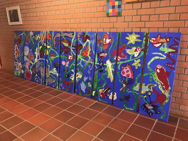RWB Essen – Come-Together-Projekttag in Krefeld – Arbeit an dem gemeisamen Projekt „Unterwasserwelt“