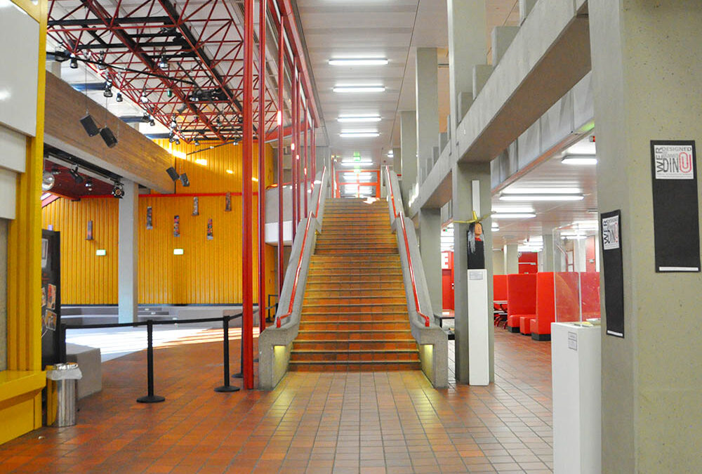 RWB Essen – Rundgang Gebäude – Aufgang zur 1. Etage