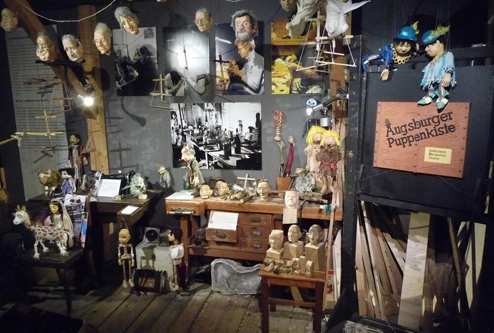 RWB Essen – Studienfahrt nach Augsburg – Werkstatt für den Marionettenbau im Museum der Augsburger Puppenkiste