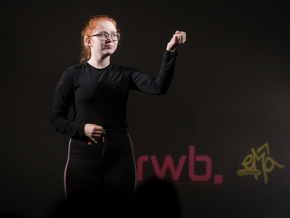 RWB Essen - Deaf slam 5 - Teilnehmerin am Deaf Slam 5
