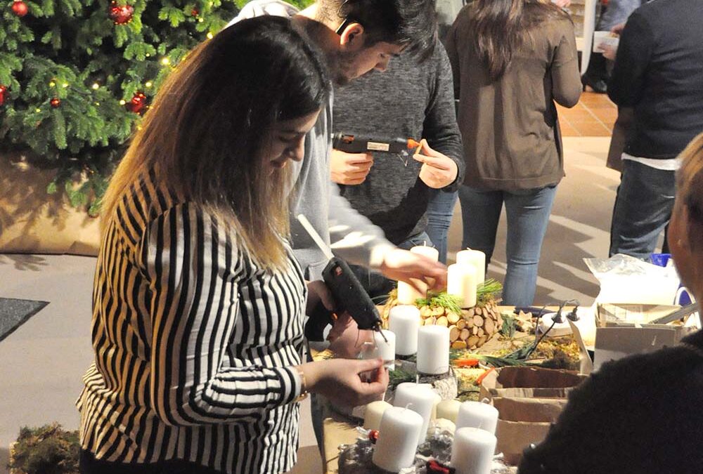 RWB Essen – Weihnachtsmarkt 2018 – Adventskränze zum Selbstbasteln