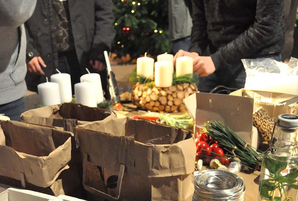 RWB Essen – Weihnachtsmarkt 2018 – Adventskränze zum Selbstbasteln