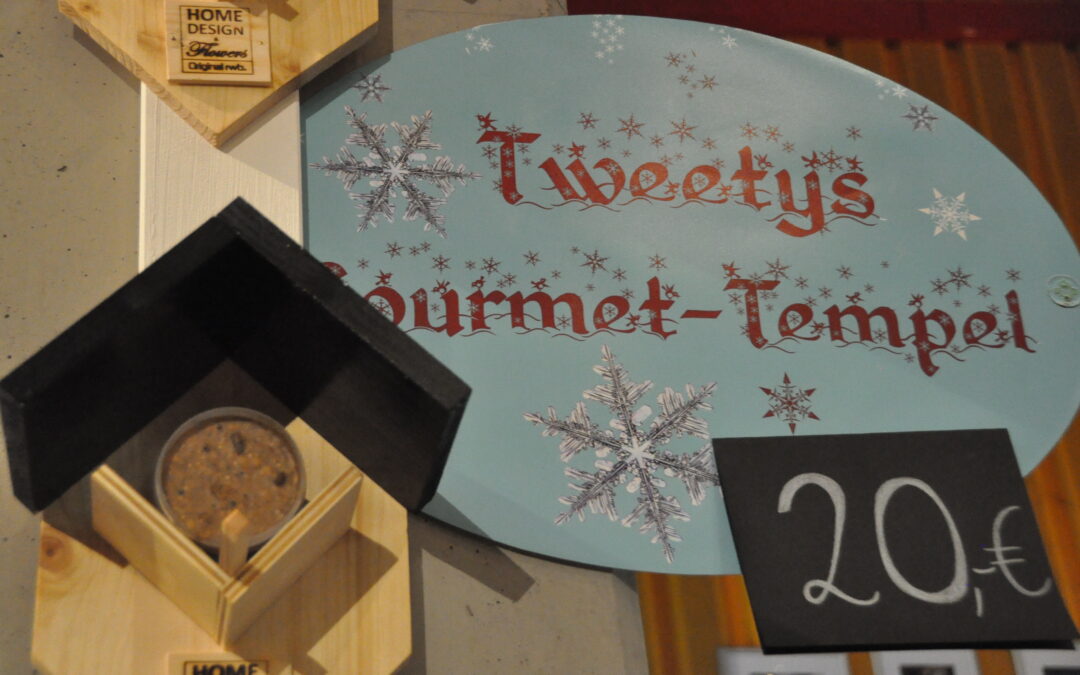 RWB Essen – Weihnachtsmarkt 2018 – Verkauf von Vogelhäuschen aus Holz