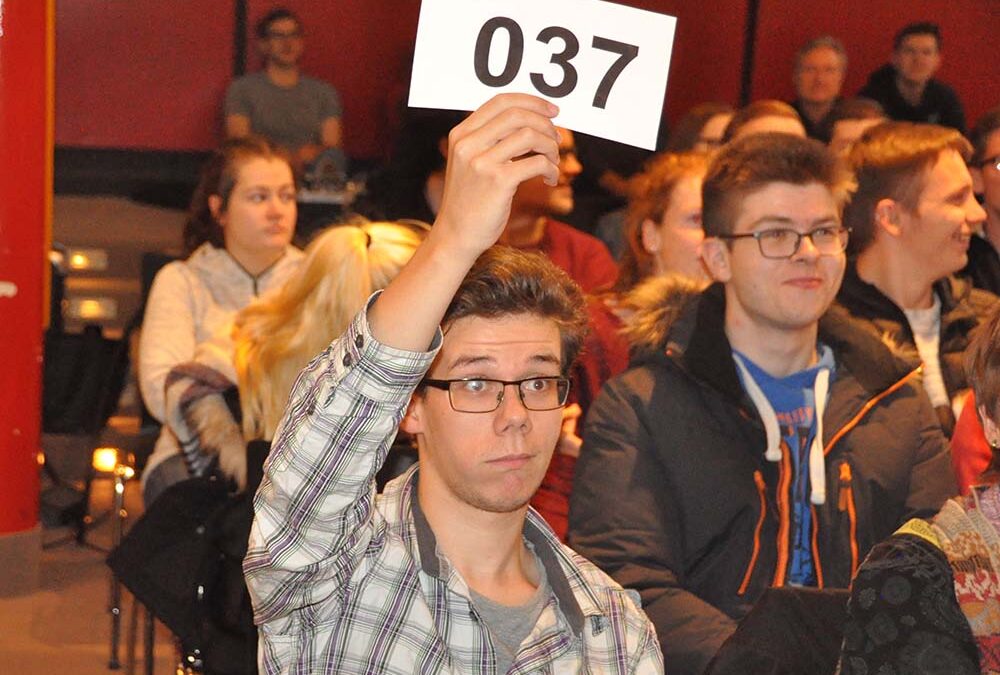 RWB Essen – Kunstauktion 2018 – Es wurde fleißig geboten.
