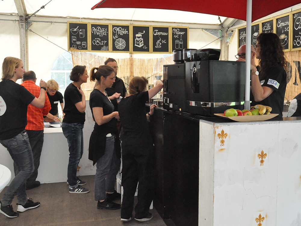 RWB Essen - Tag der Begegnung 2019 in Köln - Die RWB Cafébar ist immer wieder ein beliebter Anziehungspunkt für die Besucher.